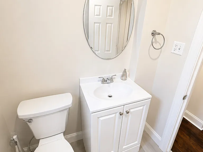 2871 Chatham St — Photo 17