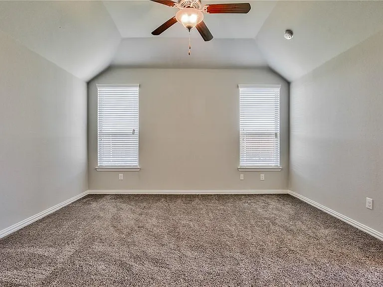426 George Dr — Photo 22