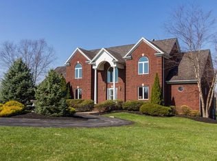 277 Brentford Dr, Louisville, KY 40245