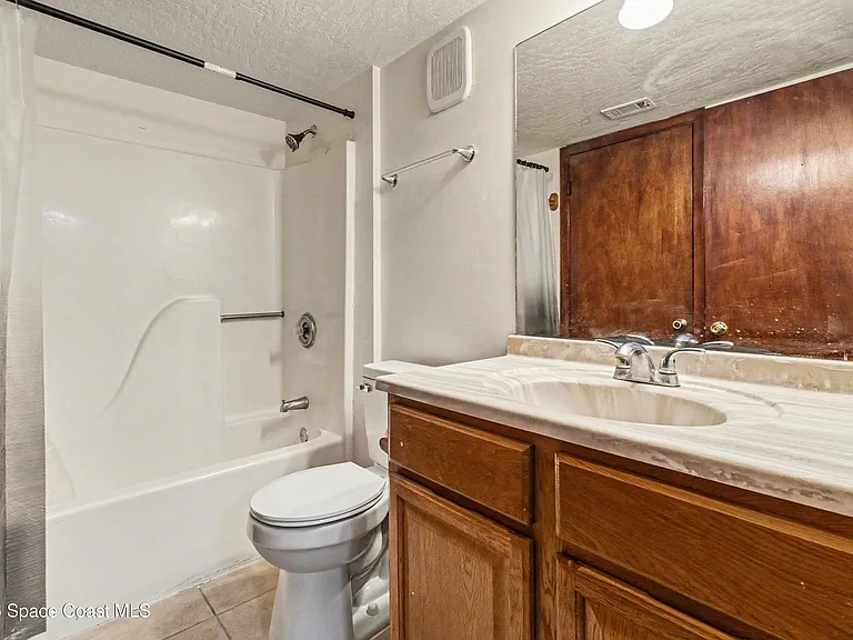 1123 Tree Ridge Ln NE — Photo 16