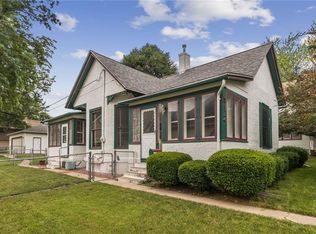 512 6th St, West Des Moines, IA 50265