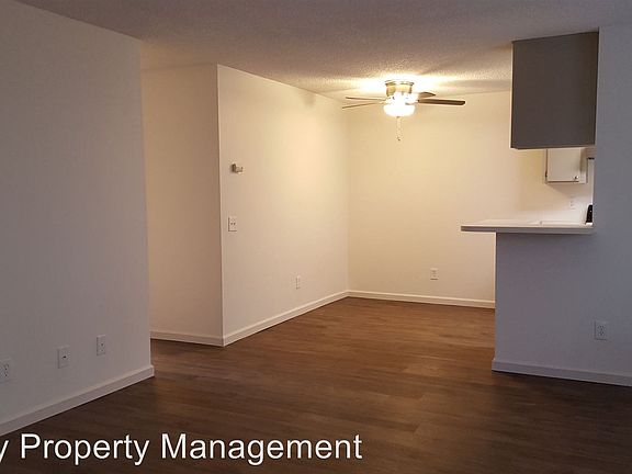 4th image of 4128 Mississippi St APT 01