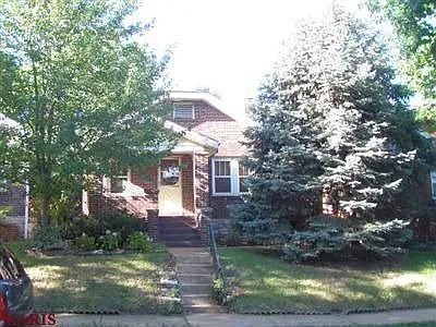 5444 Pernod Ave photo 1