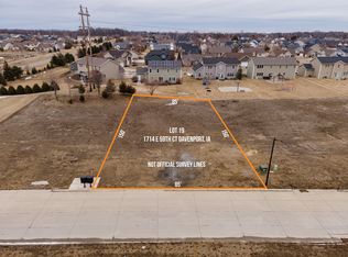 1714 E 59th Ct, Davenport, IA