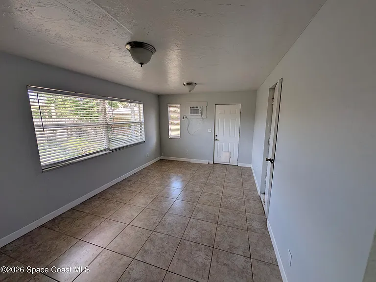 3225 Flamingo Ct — Photo 9