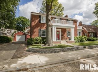 2701 W Manor Pkwy, Peoria, IL