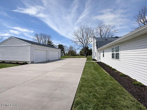 3rd image of 8201 Damascus Rd