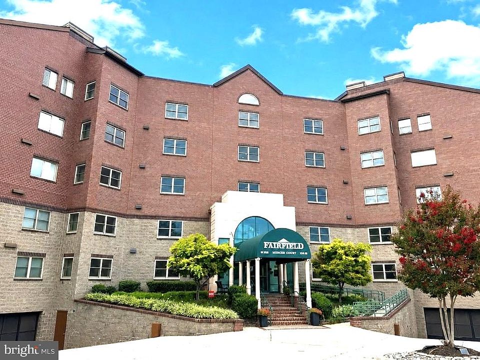 1st image of 102 Mercer Ct APT 21-1A
