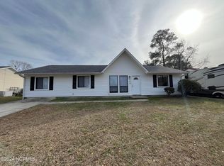217 Spring Dr, Jacksonville, NC 28540