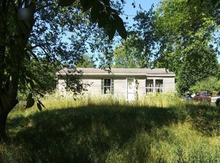 20956 Fewins Rd, Interlochen, MI 49643