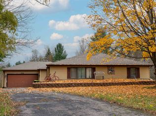 5450 Wellington Rd, Gladwin, MI 48624