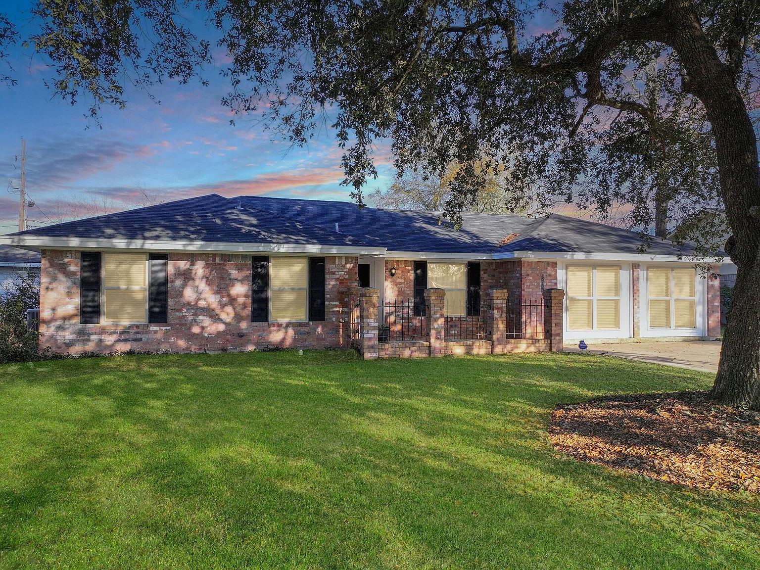 6720 Lancaster Dr, Orange, TX 77632 | MLS #3293878 | Zillow