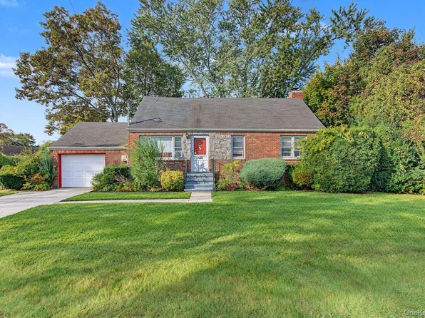 102 S 29th Street, Wyandanch, NY 11798