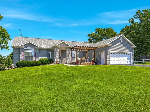 710 Lake Ranch Road, Kissee Mills, MO 65680