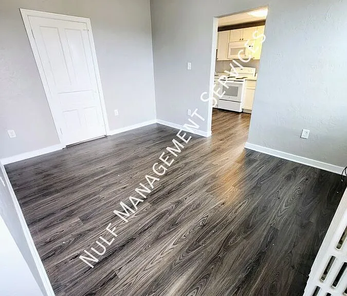 1508 Maple Ave #2 — Photo 3