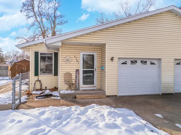 630 W South St APT A, Pontiac, IL 61764