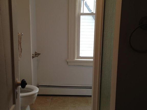 5th image of 163 Greenwood St #4