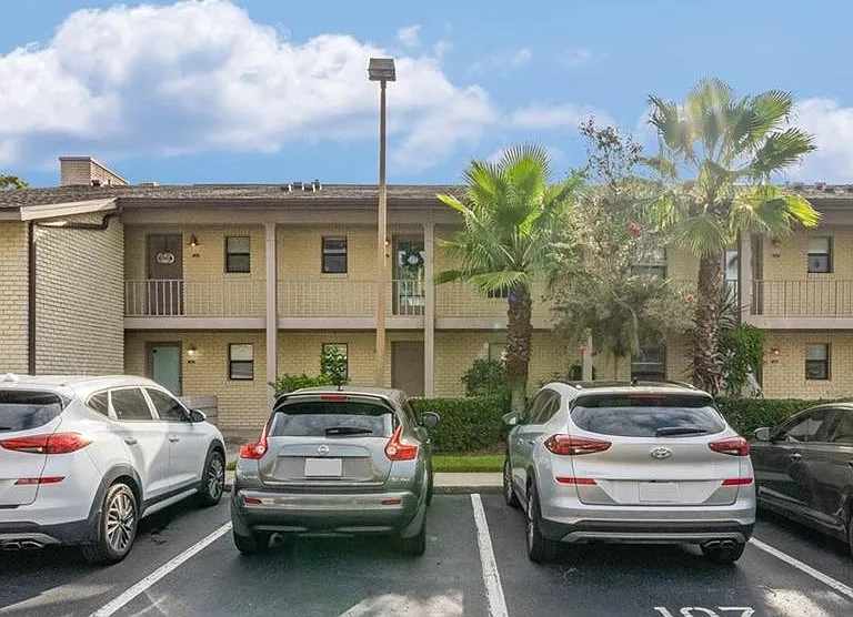 3100 Plaza Terrace Dr #3100 — Photo 1