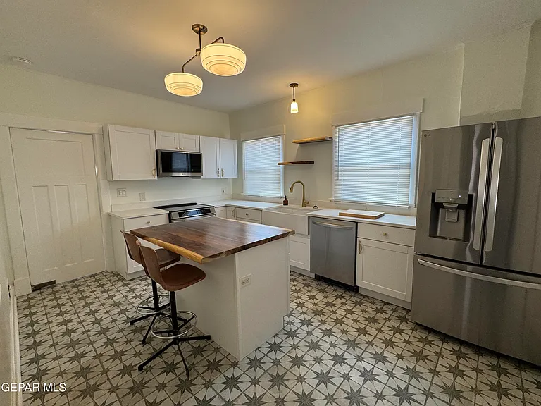 1606 Hawthorne St — Photo 21