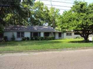 384 E Pennsylvania Ave, Van, TX 75790