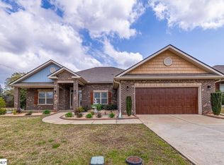 301 Rabbit Run Trl, Simpsonville, SC 29681
