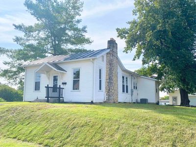 516 E Chestnut St, Hartford City, IN, 47348