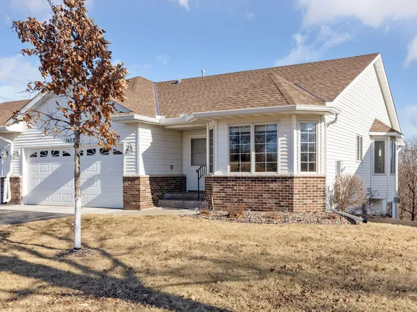 1672 Mackubin St, Saint Paul, MN 55117