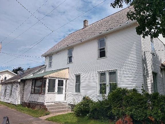 3rd image of 410 Houghton St