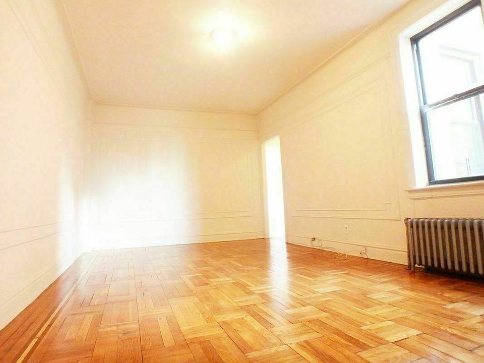 1st image of 30-83 29th St #E1