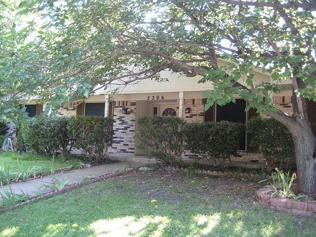 1st image of 2308 Greenpark Dr