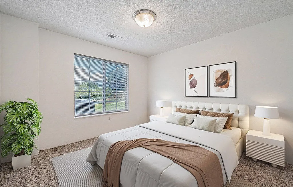Pine Tree Apartments — Photo 4
