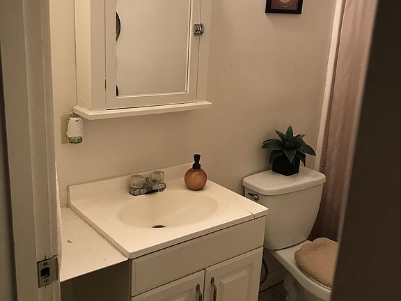 Bathroom2