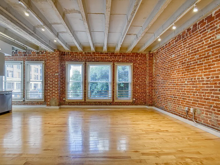 Great Republic Lofts — Photo 25
