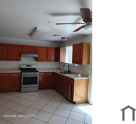 25830 Roosevelt St — Photo 10