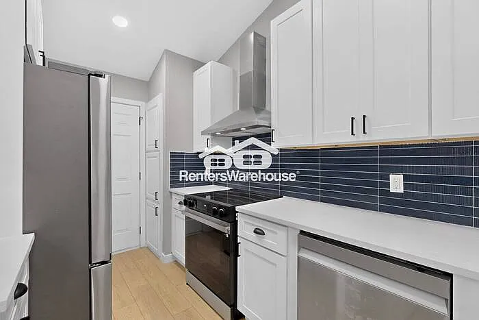3945 Spoonwood Ln — Photo 13