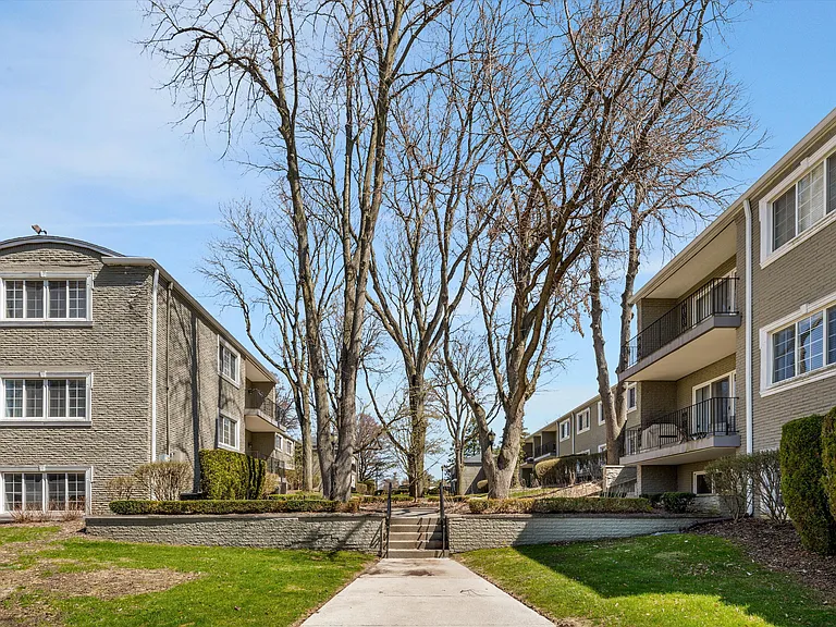 1113 N Old Woodward Ave #78 — Photo 5