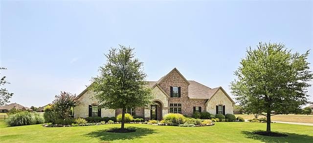 1st image of 275 Pheasant Hill Dr
