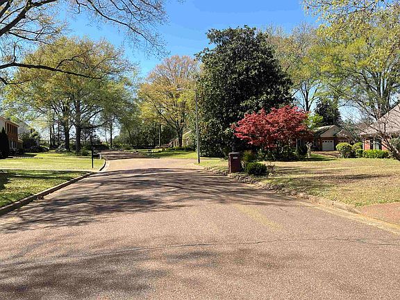 3rd image of 1595 Miller Farms Rd