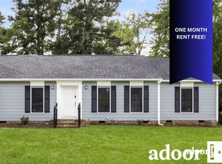 2809 Westwarren Rd, Greensboro, NC 27407