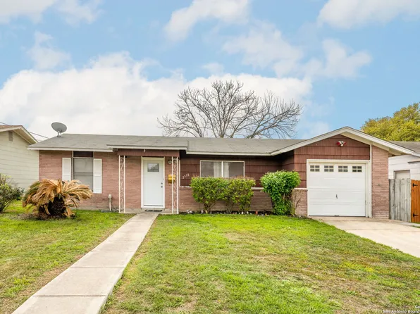 2518 E SALLY GAY DR, San Antonio, TX 78223