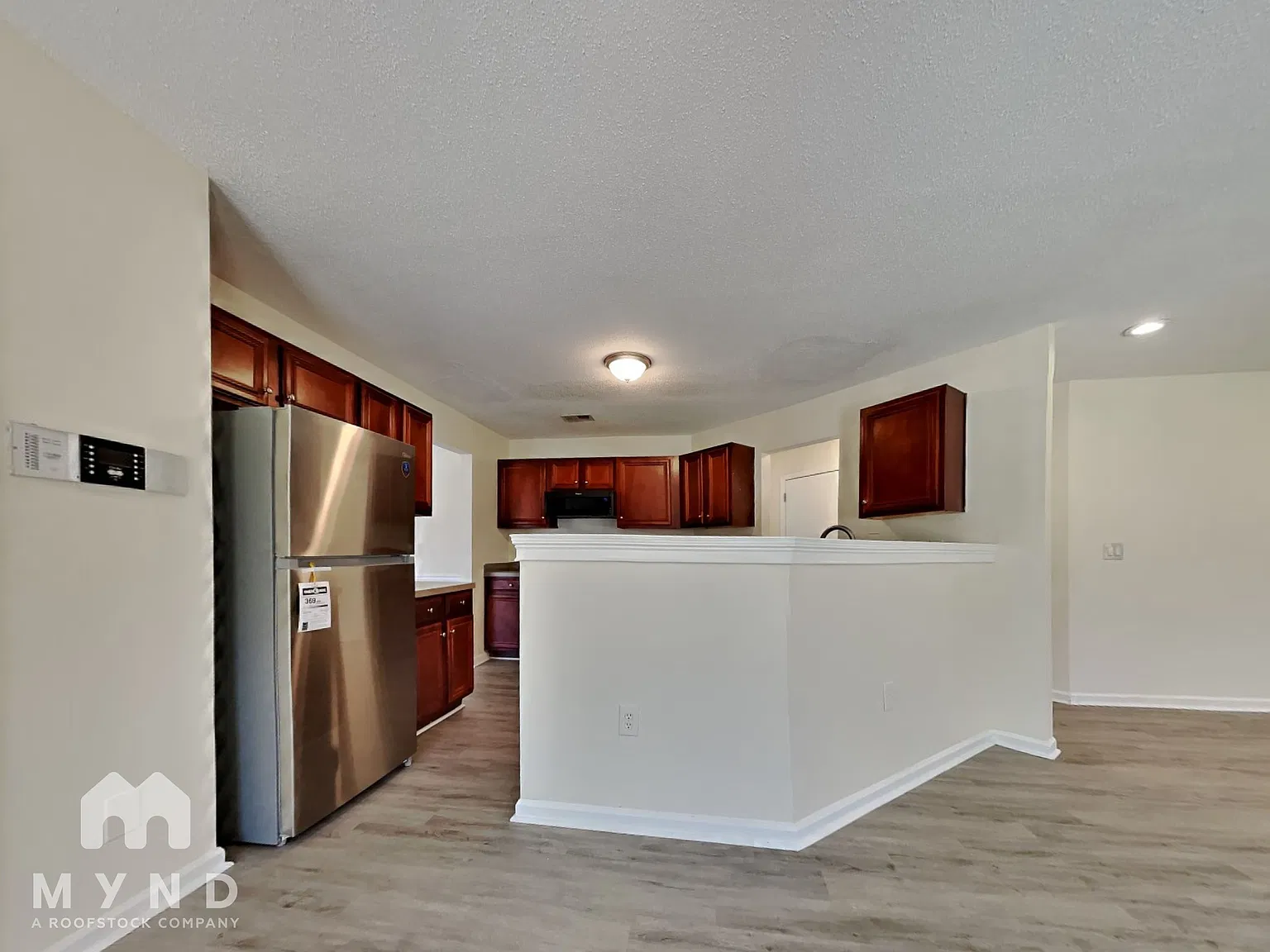 4 bed, 2.5 bath, 2863 sqft, $2,289 — Photo 4