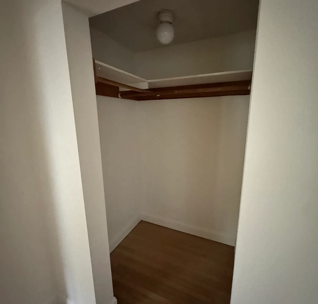 1 bed, 650 sqft, $2,100 — Photo 2