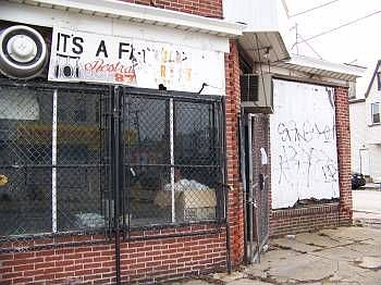 2nd image of 1029 W 7th St