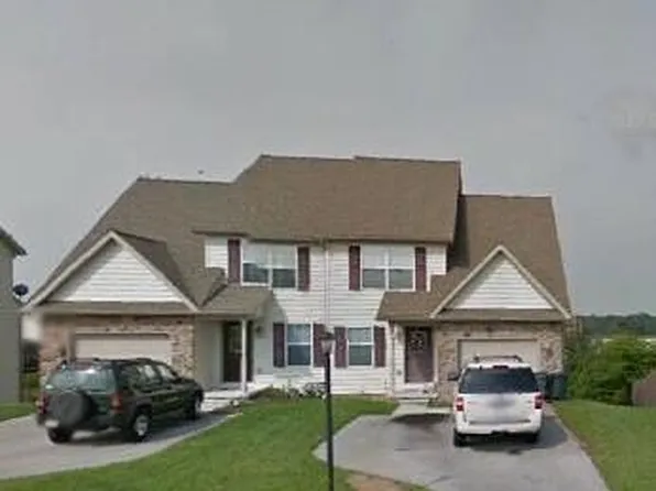 35 Hemlock Dr, Hanover, PA 17331