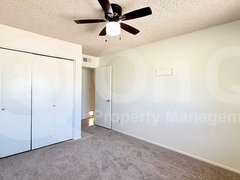 2006 E Duke Dr — Photo 11