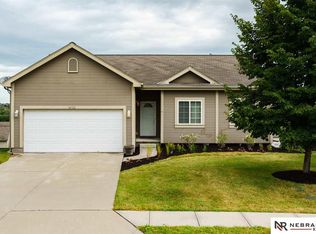 14902 Newport Ave, Omaha, NE 68116