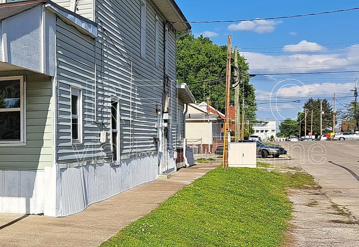 Building Photo - 3339 Taylor Blvd #3