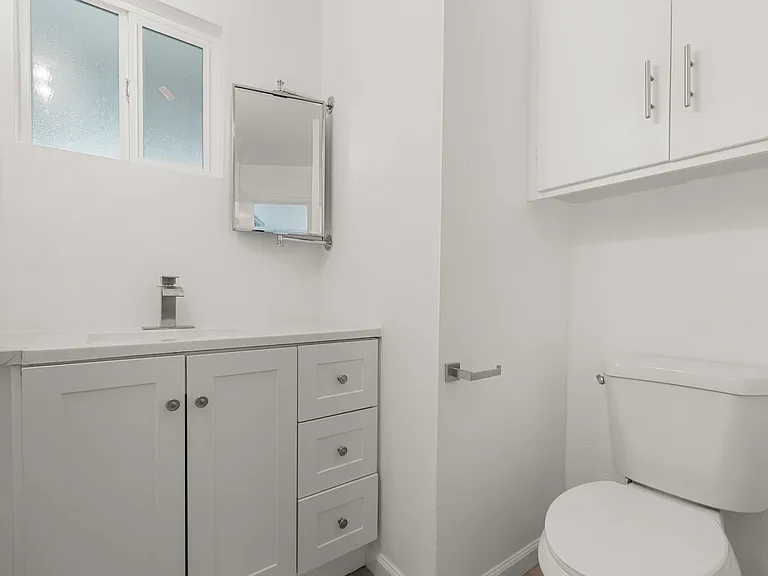 4208 Canby Way — Photo 7