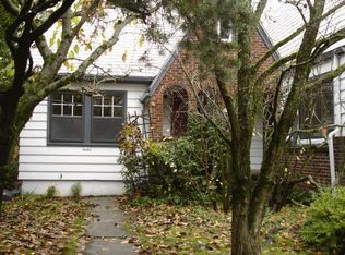 2527 NW Overton St, Portland, OR 97210