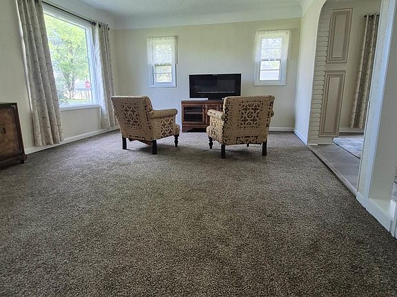 4th image of 4509 Dixon Rd
